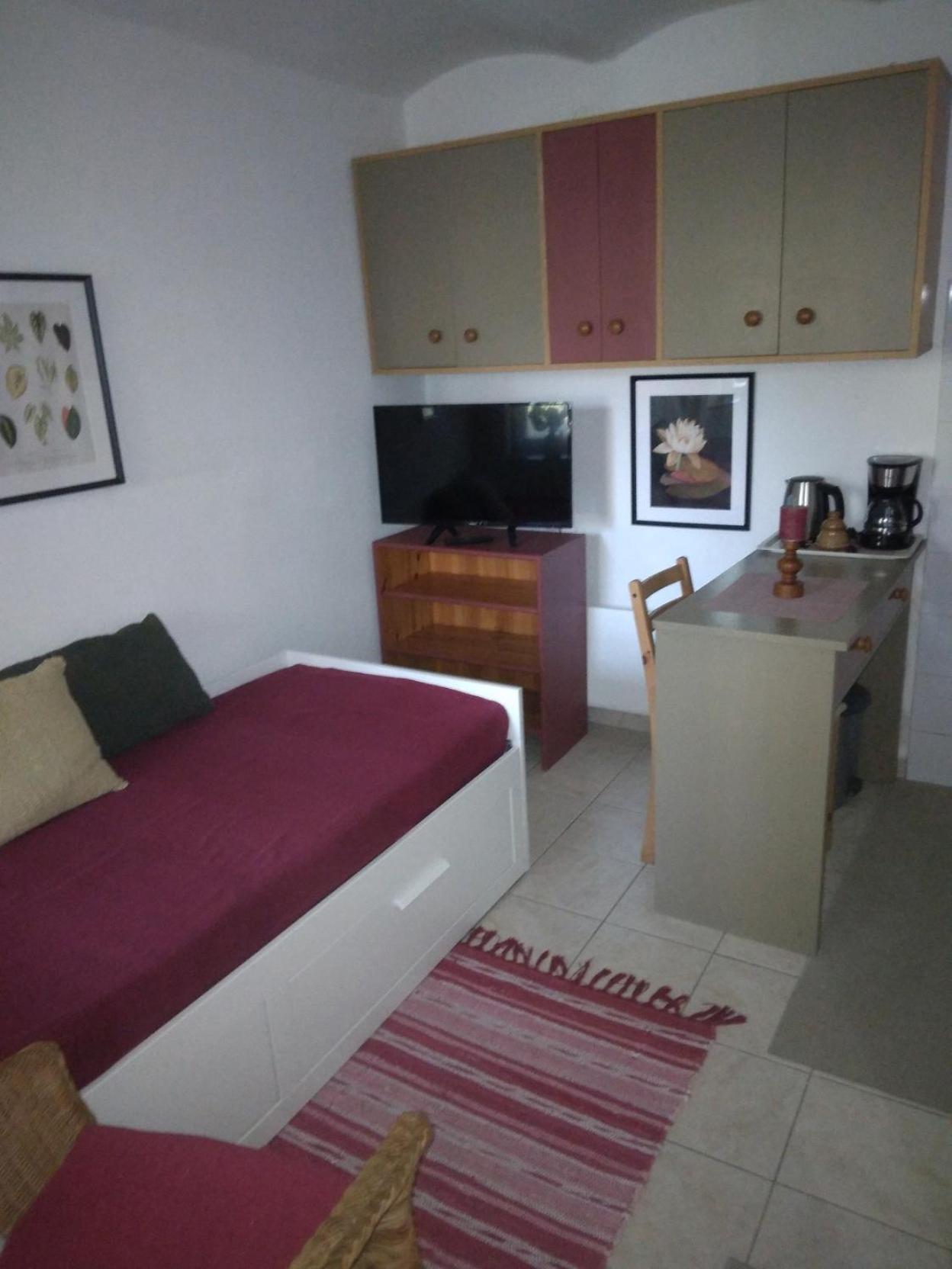 Siraly Haz Apartment Revfulop Room photo